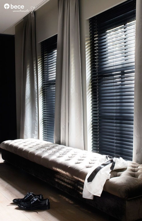 black blinds for bedroom