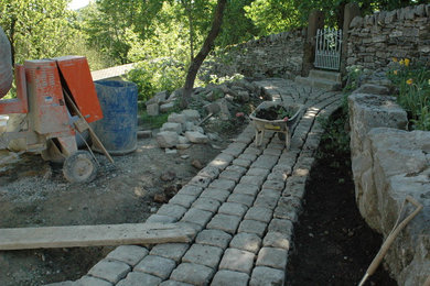 Reclaimed sandstone sett path
