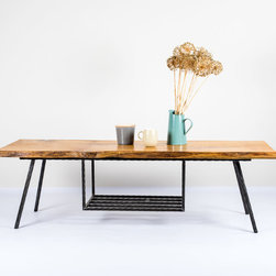 Range - Ackerley Coffee Table - Sofaborde