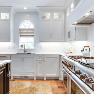Transitional White & Black Kitchen Design Knoxville, MD