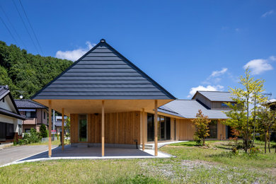 他の地域にあるコンテンポラリースタイルのおしゃれな住まいの写真