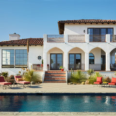 Dunn-Edwards Paints - Los Angeles, CA, US 90058