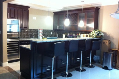 Kitchen - traditional kitchen idea in Edmonton