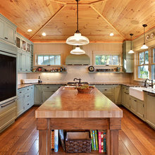 Kitchens in Farmhouse, Cottage, and Rustic Styles