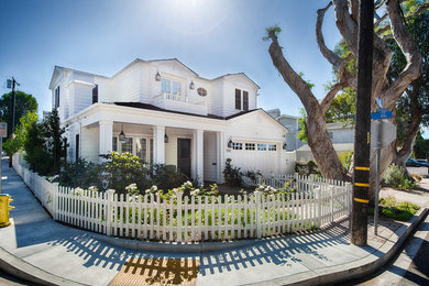 Example of an exterior home design in Los Angeles