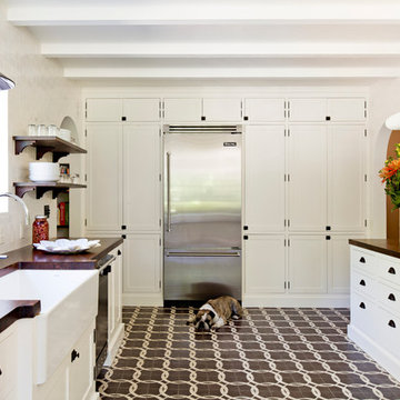 White Brick Mediterranean