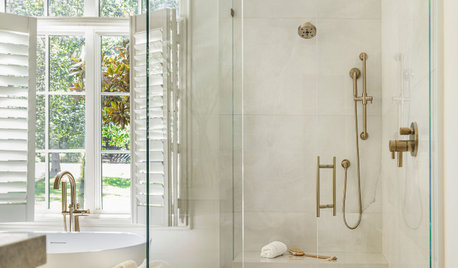 10 Showers With Stylish Built-In Bench Ideas