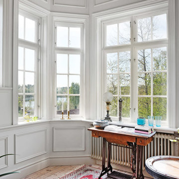 KLASSISK ARKITEKTUR I SEKELSKIFTESVILLA MED TORN