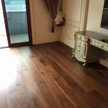 EW657 Lacquered American Walnut Engineered Flooring