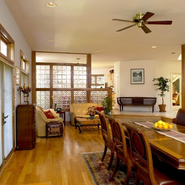 Highland House - dining room view to kitchen
