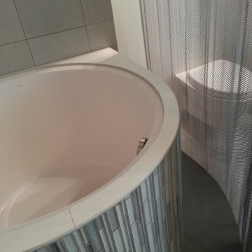 Urban Loft Yin Yang bath