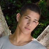 Joseph Piña's photo