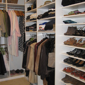 Master White Melamine Walk-In Closet