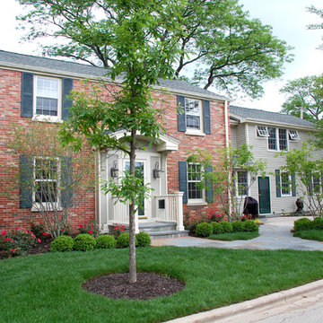 Colonial Style Home - Evanston, IL in James Hardie Siding & Trim