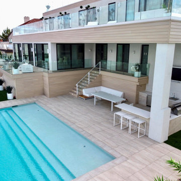 Multi-Level Terrace in Whitestone, Queens