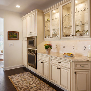 Vintage Style in Antique White is a Rock Star!