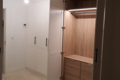 Hinged wardrobe