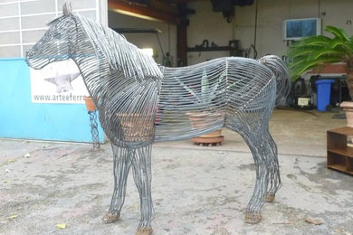 horse metallic sculpture