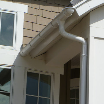 White Half Round Aluminum Rain Gutters