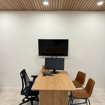 Hayward-Puzzle 's Office
