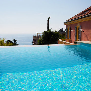Una piscina tra gli ulivi