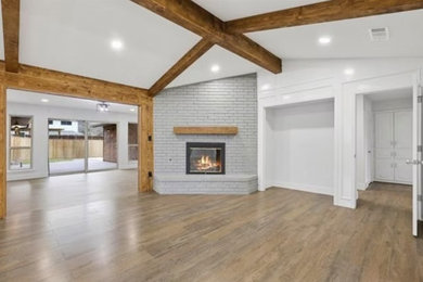 Living room photo in Dallas