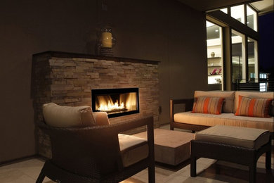 Example of a trendy deck design in San Francisco