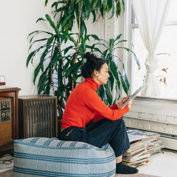 Williamsburg Apartment - Floor Pillows And Poufs