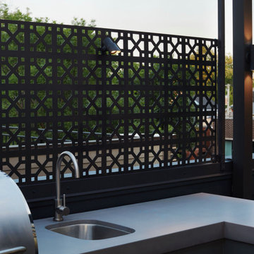 Bucktown Covered Rooftop Deck & Garden
