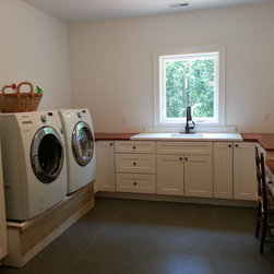 Shaker White Laundry Room - Kitchen Cabinetry