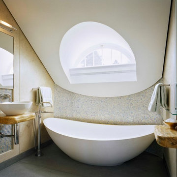 Further Lane Bathroom Bathtub