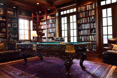 Inspiration for a timeless living room remodel in Houston