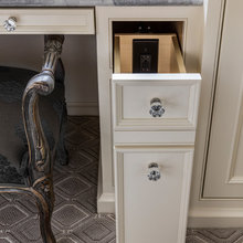 Charging nook
