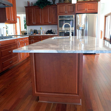 Super White Quartzite Kitchen Countertop
