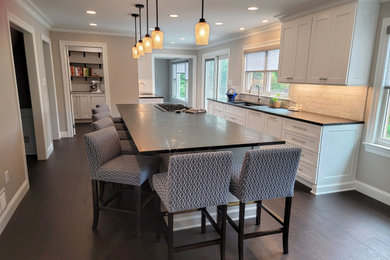 Kitchen - traditional kitchen idea in Other