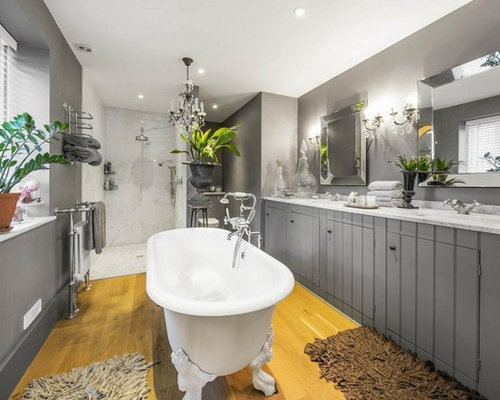 Shabby-Chic-Style Badezimmer mit grauen Schränken Ideen, Design