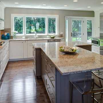 Award-Winning Glen Ellyn Transitional Kitchen