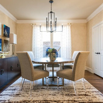 LUXURIOUS FORMAL DINING ROOM – LAKEWOOD AREA OF DALLAS, TEXAS