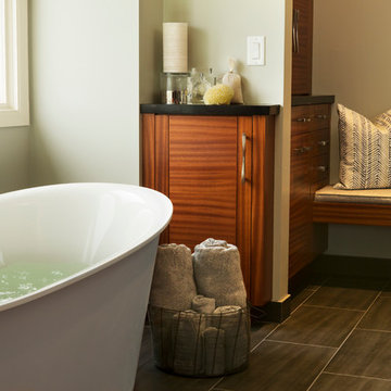 Cedar Mill Master Bathroom - 1980s Facelift