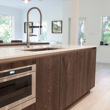 Palm Beach Gardens | Modern Florida Kitchen with Industrial Touch