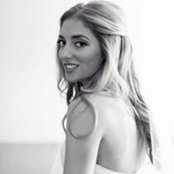 Chelsea Dicker's photo