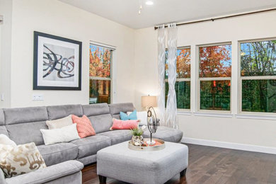 Living room - living room idea in San Francisco