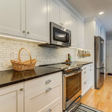 Beautiful Minimalist Style Kitchen in Springfield