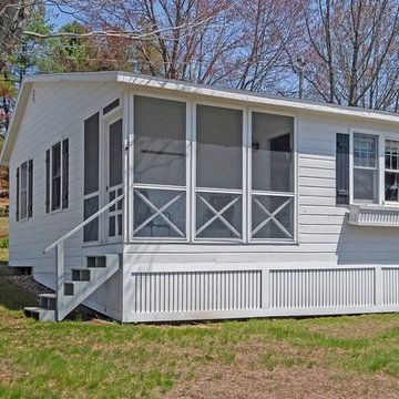 ACTIVE: Lake Wicwas Waterfront Cottage