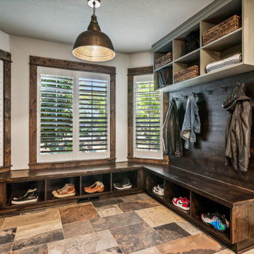 Natural Haven - Mudroom