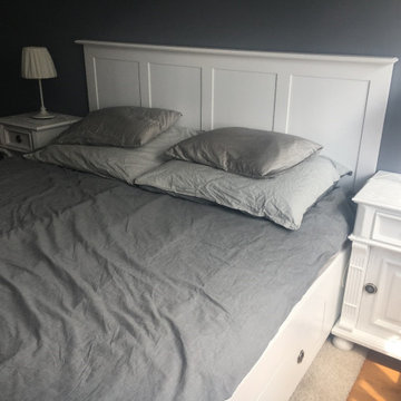 Bett im Landhausstil
