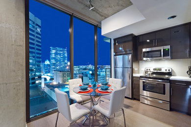 DOWNTOWN HOPE PENTHOUSE