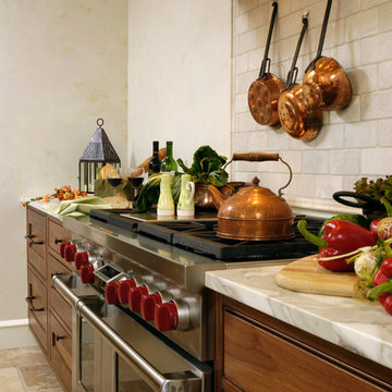 Chevy Chase, Maryland - Traditional - Kitchen
