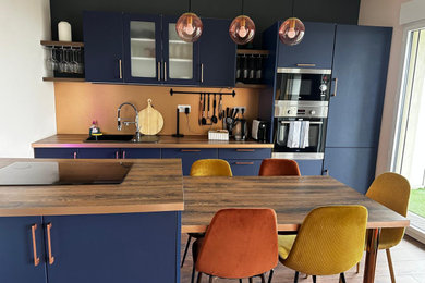 Inspiration for a kitchen remodel in Paris