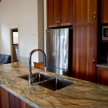 Fusion (Quartzite) Kitchen